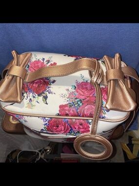 Betsey Johnson White floral Train Case/ Cosmetic Travel Bag With Double Bow